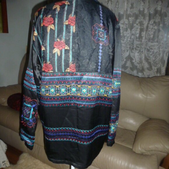 Chico’s Design Embroidered Silk Jacket – Women’s Size 1 (US) - Picture 3 of 14